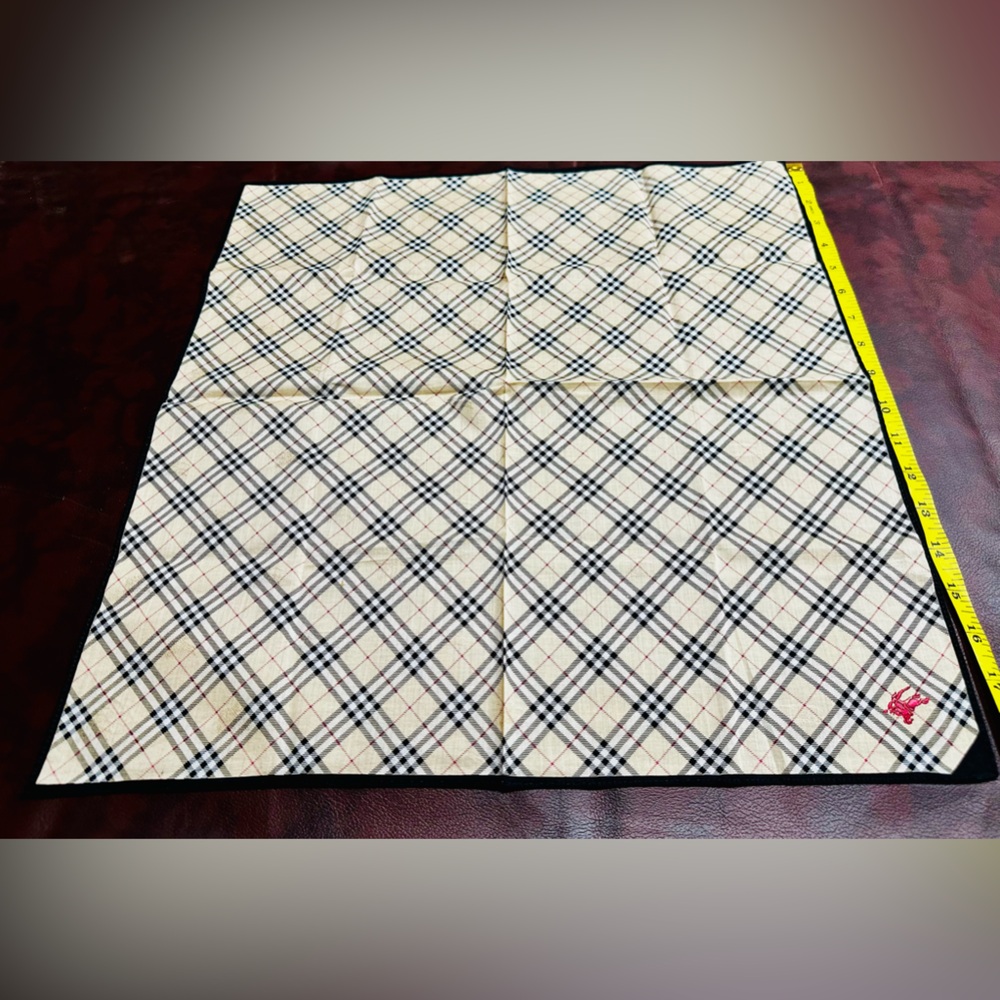 Burberry Handkerchief/Pocket square in Nova Check with black boarder. Unisex